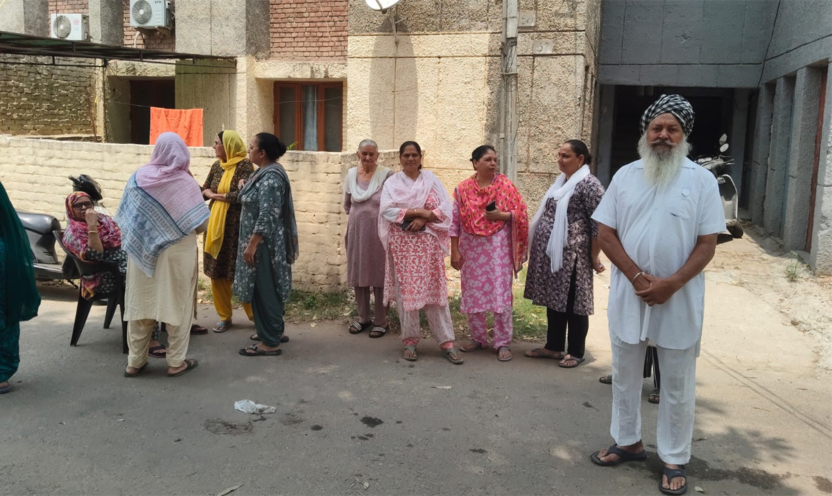 Residents of Police Colony Phase 8 are not getting drinking water for six days.